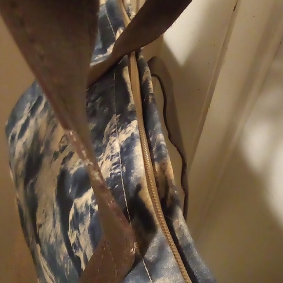 Hobo Multi Color Splatter Blue & White Paint Design Bag & Wallet - Picture 6 of 13